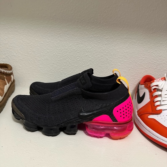 Nike Air Wmns VaporMax Moc 2 ‘Pink Blast’ - Picture 5 of 9